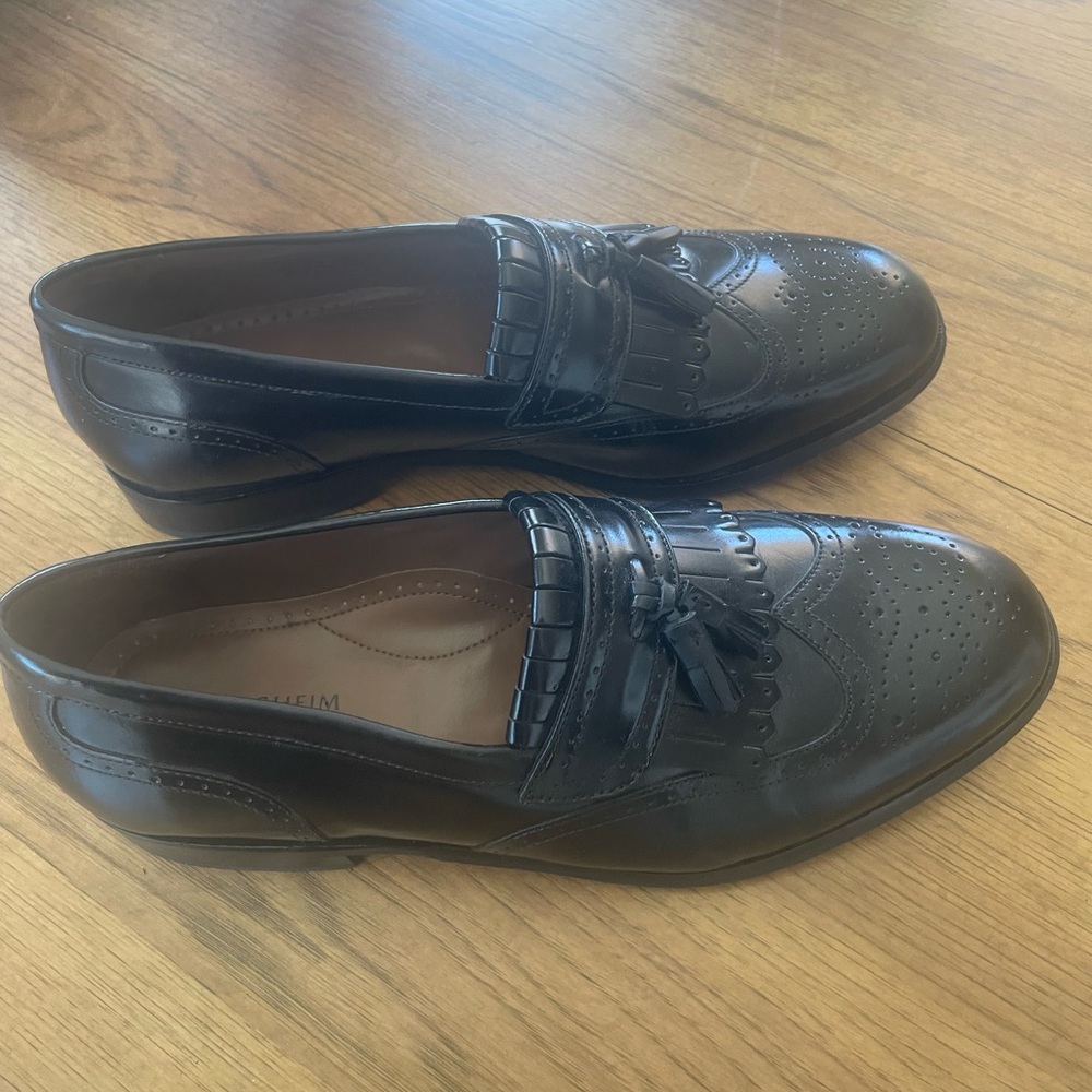 Men’s Florsheim LEXINGTON Wingtip Loafers, excellent condition